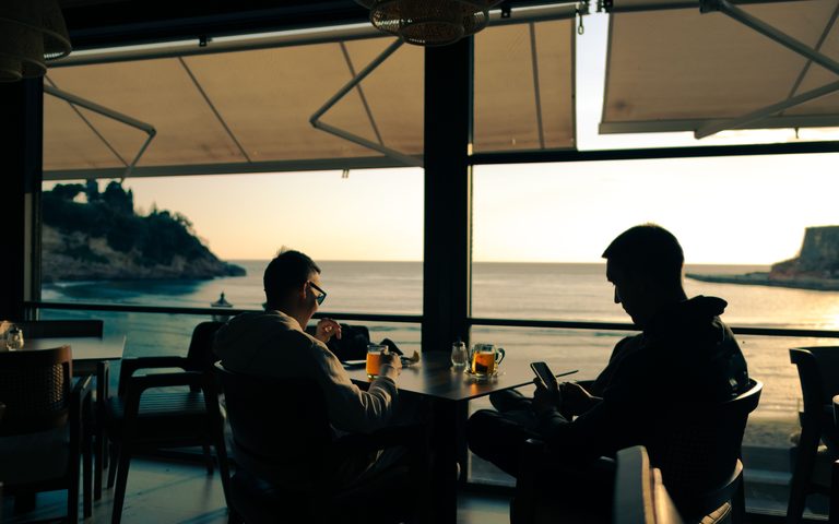 The Grand Case Table
