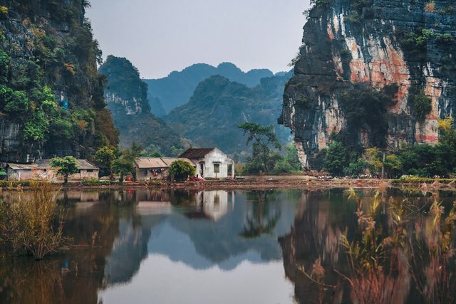 Ha Long and Lan Ha, before the day boats
