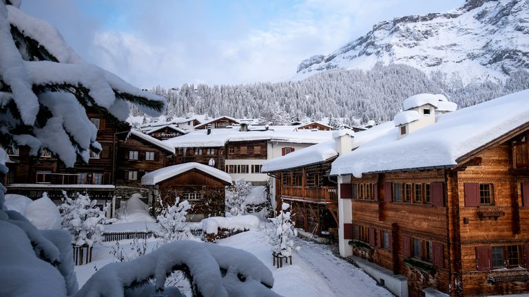The Best Luxury Ski Resorts for a Partner Who Doesn't Ski