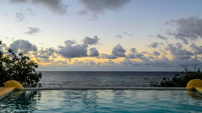 How to Book a Villa or Ski Chalet for Christmas and New Year