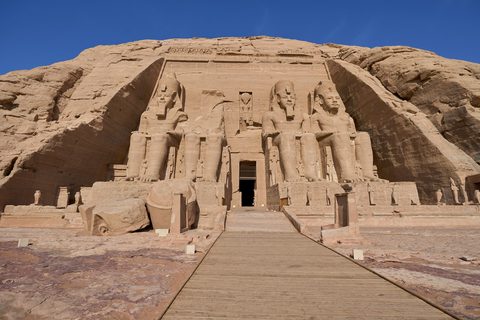 Abu Simbel, Privately