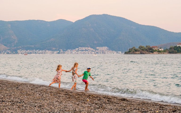 Family by the Aegean