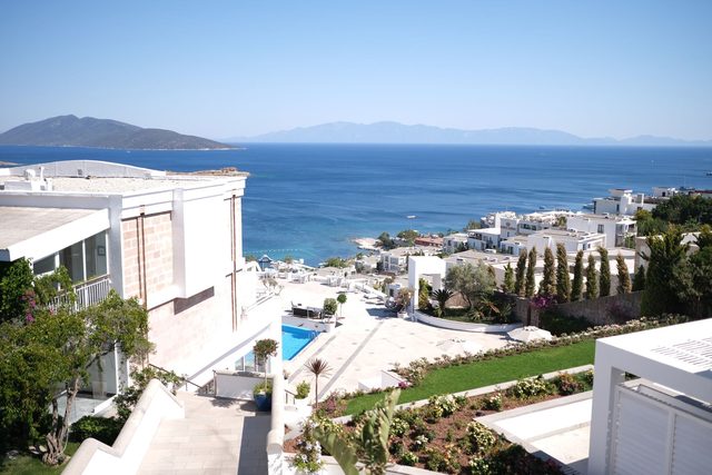 The Cliffside Villa