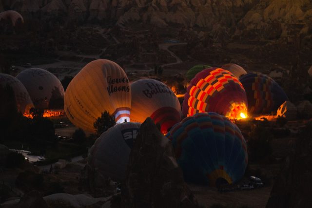 El Globo al Amanecer
