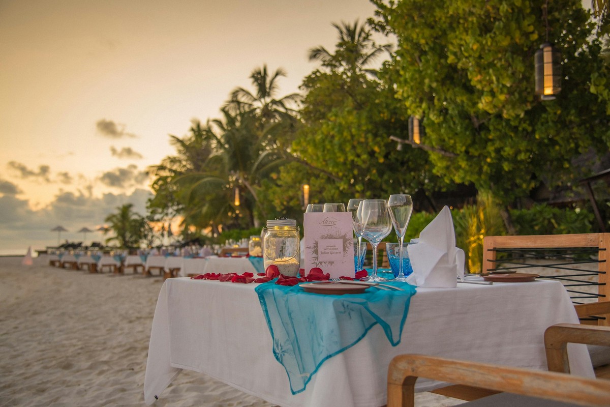 A Sandbank Set for Two