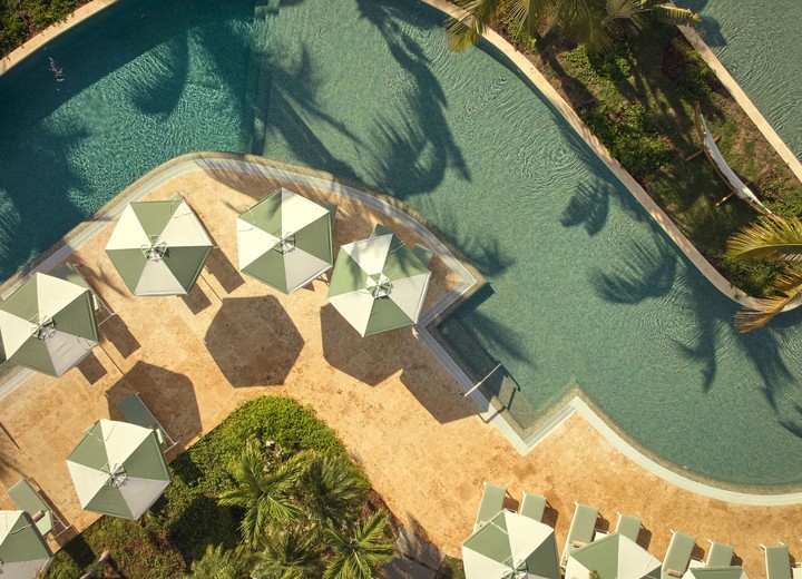 Ultra-Luxury Retreat