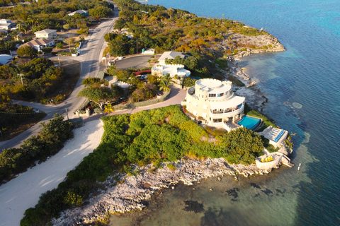 A Private Villa in Turks & Caicos