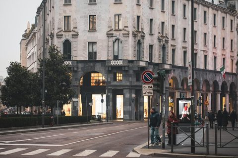 The Milanese Table