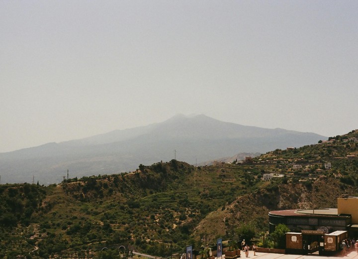 Etna's Vines & the Markets