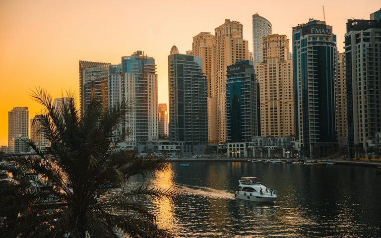 Yacht & Marina