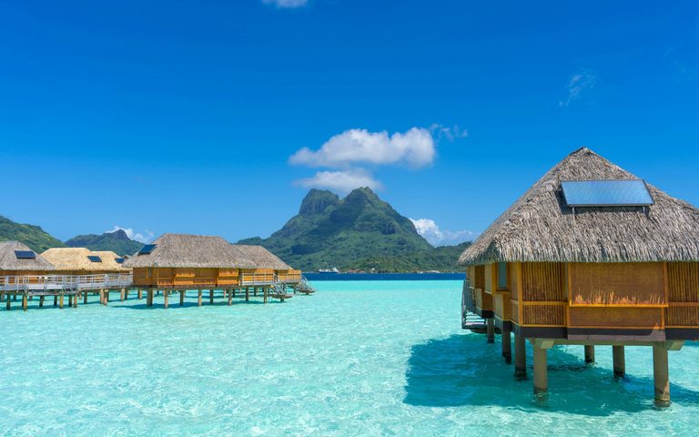 Maldives vs Bora Bora: Which Is Better for a Luxury Honeymoon?