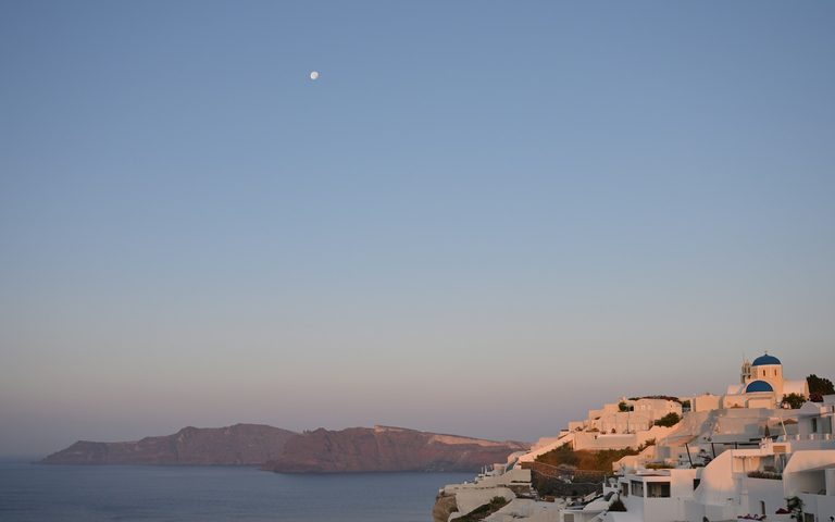 The Best Time to Visit Greece — a Luxury Islands & Mainland Guide