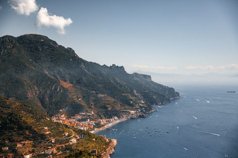 Italy vs Greece: Which Is Better for a Luxury Mediterranean Summer?