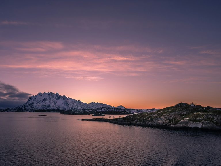 The Best Time to Visit Norway — Fjords, Midnight Sun and Northern Lights
