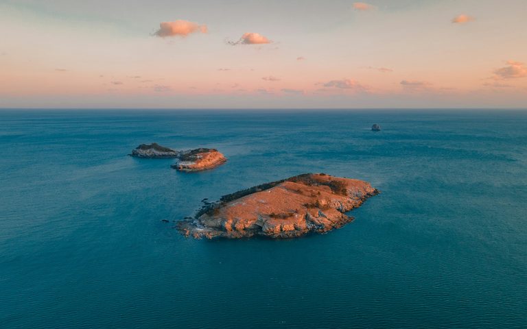 Caribe o Maldivas: ¿cuál es mejor para una escapada de playa en invierno?