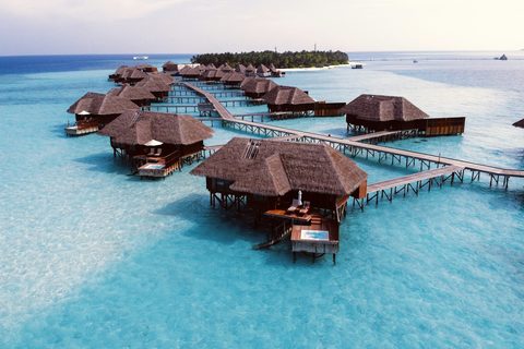 The Best Time to Visit the Maldives — a Luxury, Month-by-Month Guide