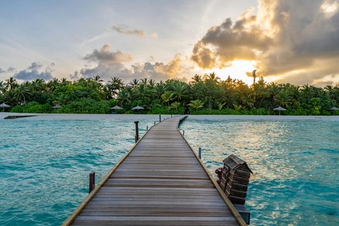 Where the Discerning Travel in Winter — Guaranteed Sun and the Finest Snow