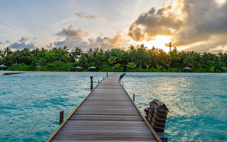 Where the Discerning Travel in Winter — Guaranteed Sun and the Finest Snow