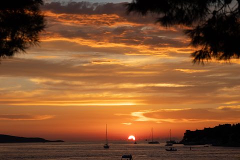 Island-Hop by Yacht