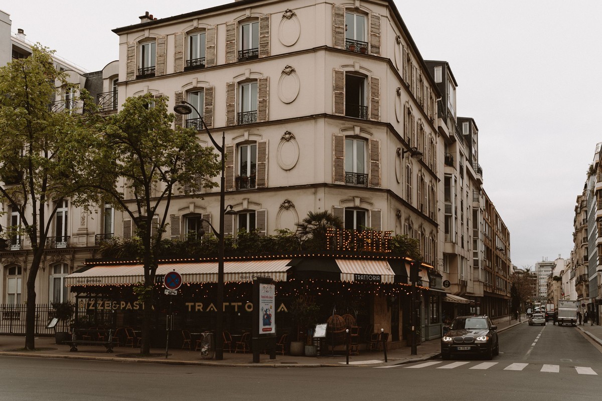 A dinner in a Parisian chef's apartment