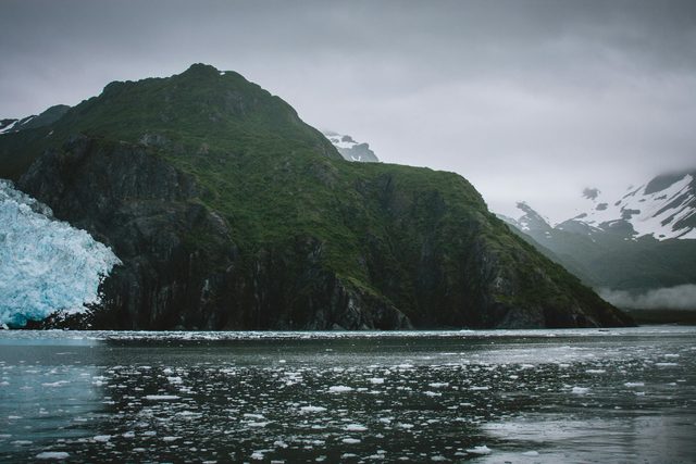 A lodge on a fjord no road reaches