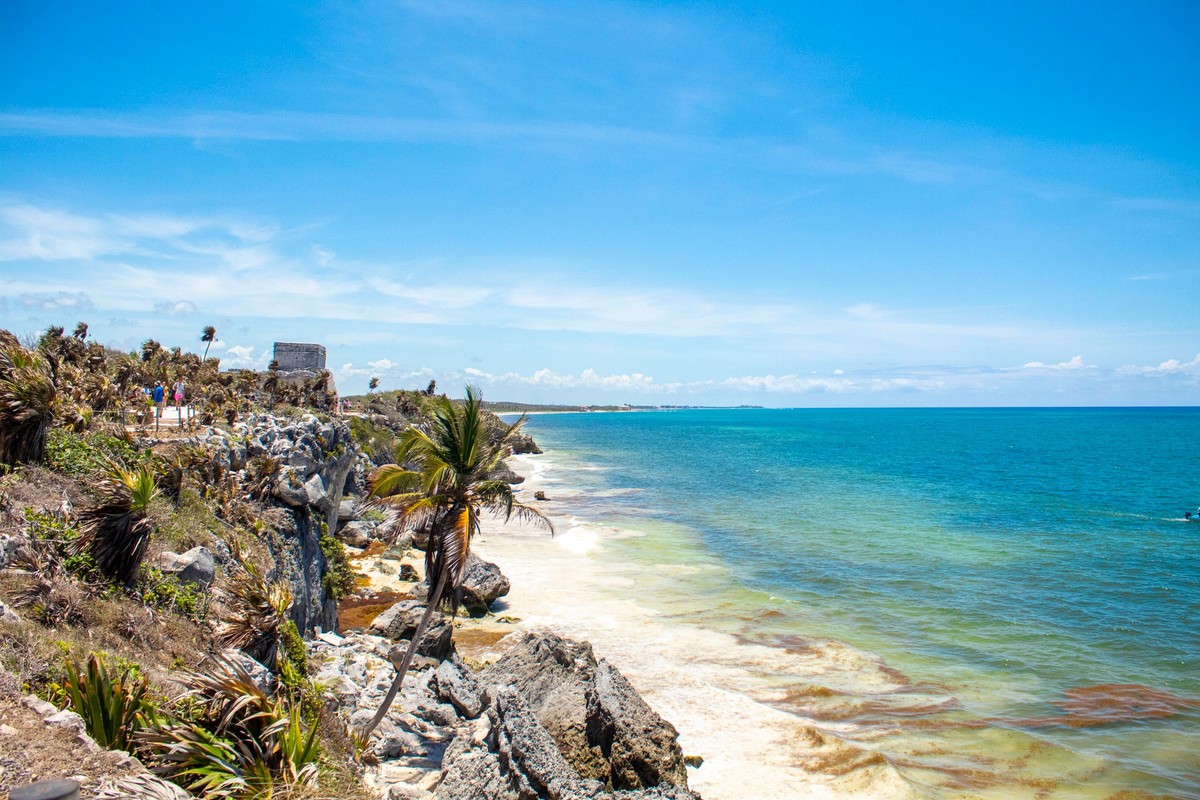 A rooftop dinner above Tulum's beach cliff