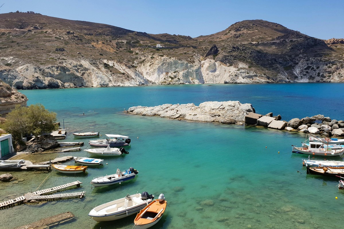 A boat to the sea caves of Sykia