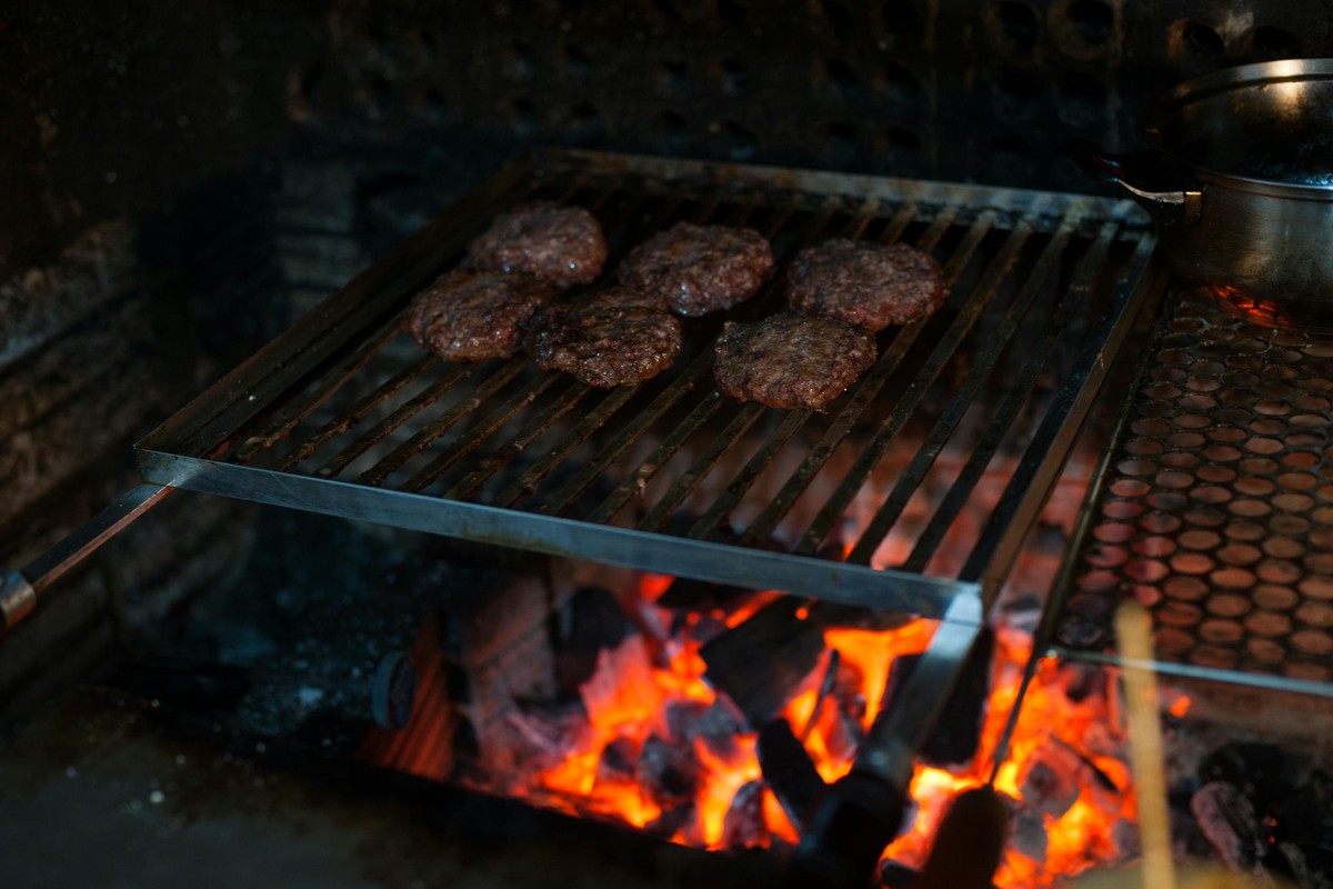 A shepherd's fire lunch in the Gennargentu